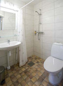 Avenyn Hotelli 2*